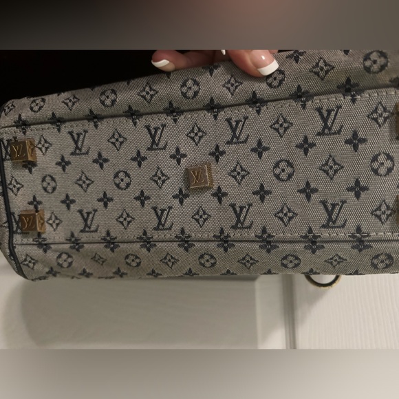 Vintage Josephine PM Louis Vuitton Bag - Picture 3 of 6